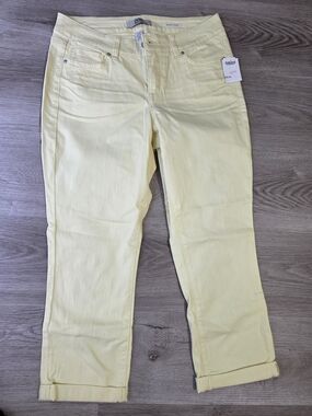 Vintage America Women's Light Yellow Boyfriend Jeans